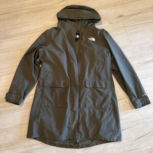 The North Face City Breeze Rain Parka II | XXL | Olive Green | Like New
